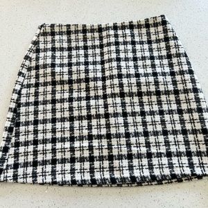 Black and white tweed mini skirt Medium